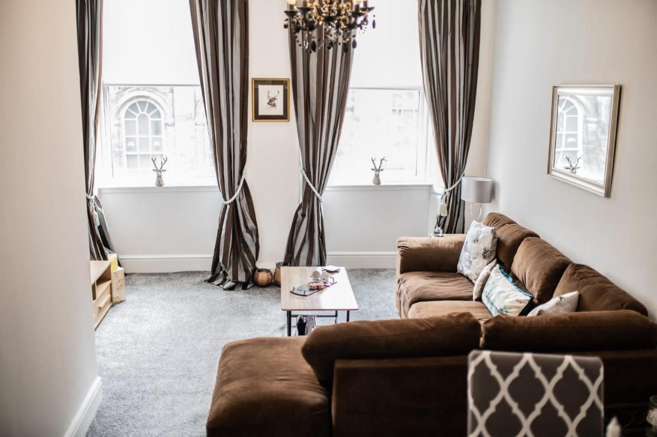 Rose Apartment 2-Bed Town Centre Apartment In แอร์ ภายนอก รูปภาพ