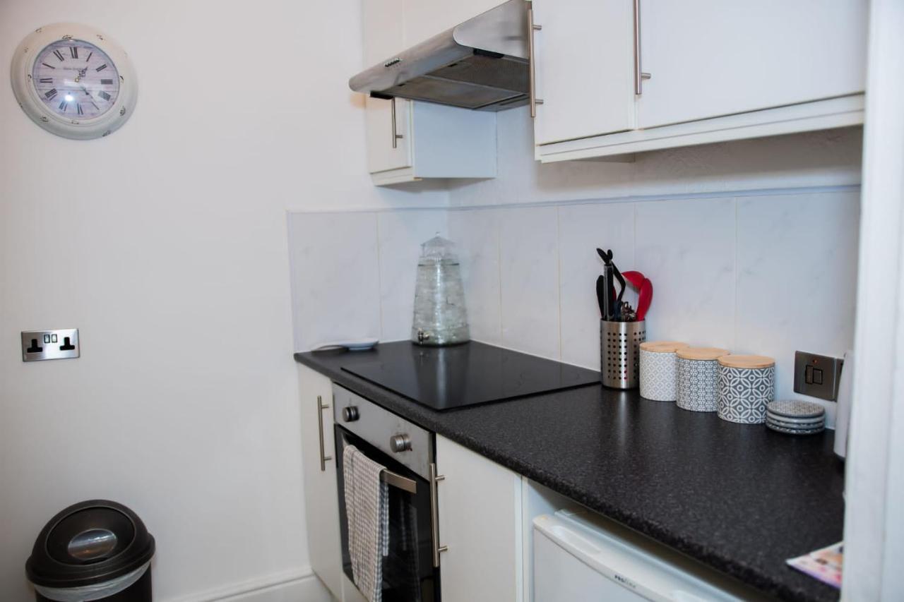 Rose Apartment 2-Bed Town Centre Apartment In แอร์ ภายนอก รูปภาพ